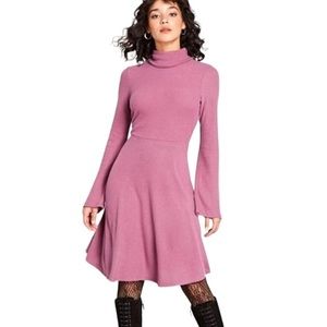 Modcloth, rosey pink sweater dress, Size L 🌹